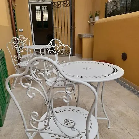 Villino Luschi Centro Готель типу 