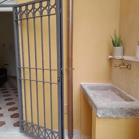 Villino Luschi Centro Готель типу 